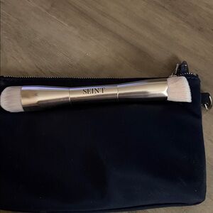 Seint IIID makeup brush